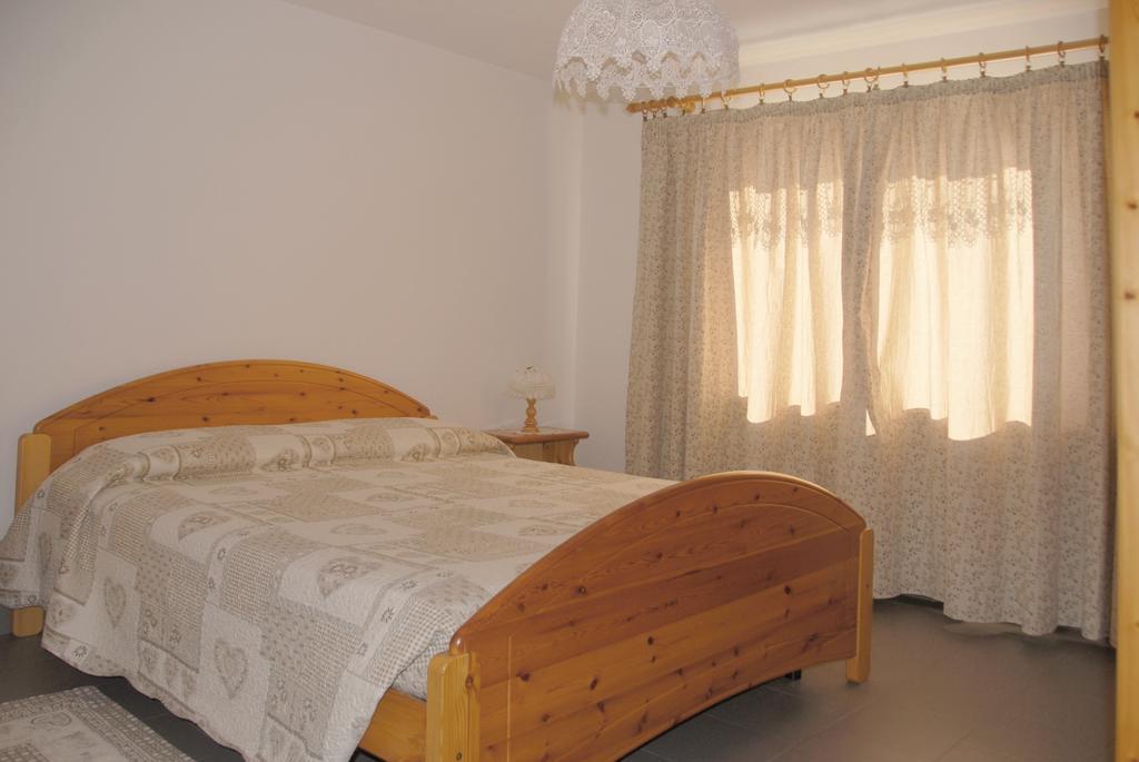 Agriturismo Plan D'Avie Αόστα Δωμάτιο φωτογραφία